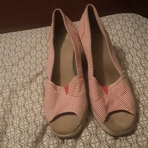 Red and white stripped Tom's wedges